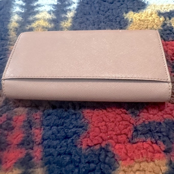 MK BRIGETTE SAFFIANO LEATHER FLAP WALLET BALLET - Picture 2 of 3